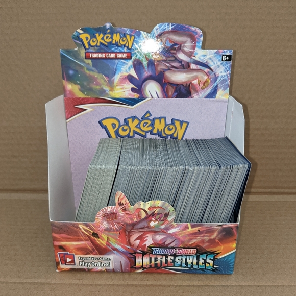 Pokemon TCG Battle Styles Collection - Picture 8 of 9